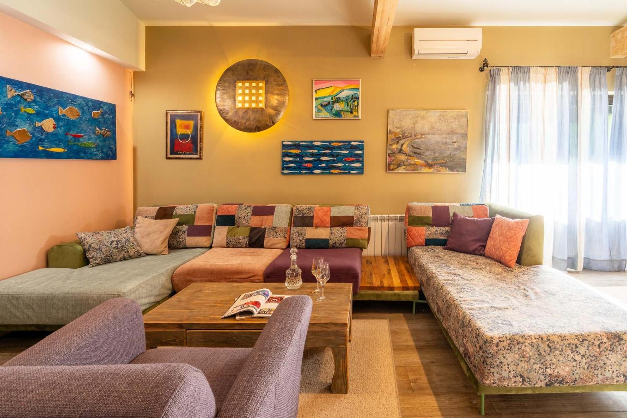 Hotel Casa Art Oreshak  Exterior photo