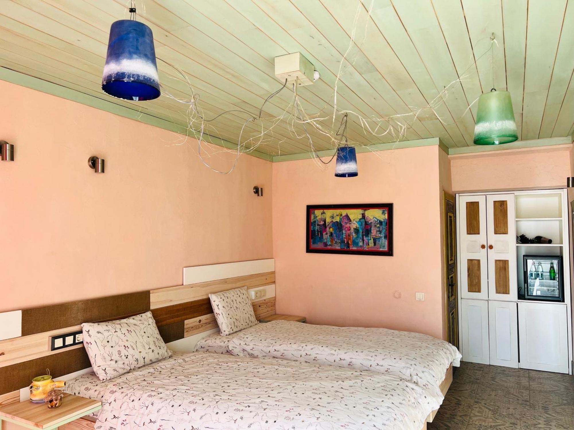 Hotel Casa Art Oreshak  Exterior photo